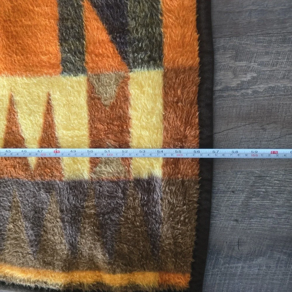 Bierderlack Vtg Aztec Plush Acrylic‎ Blanket Reversible Throw Orange Brown Retro